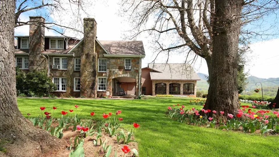 The Dillard House Farm & Resort