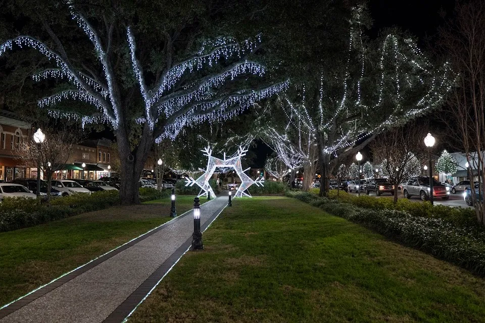 Hutchinson Square