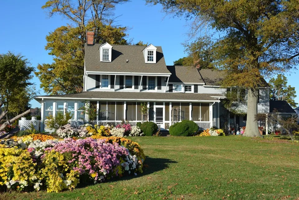 Black Walnut Point Inn