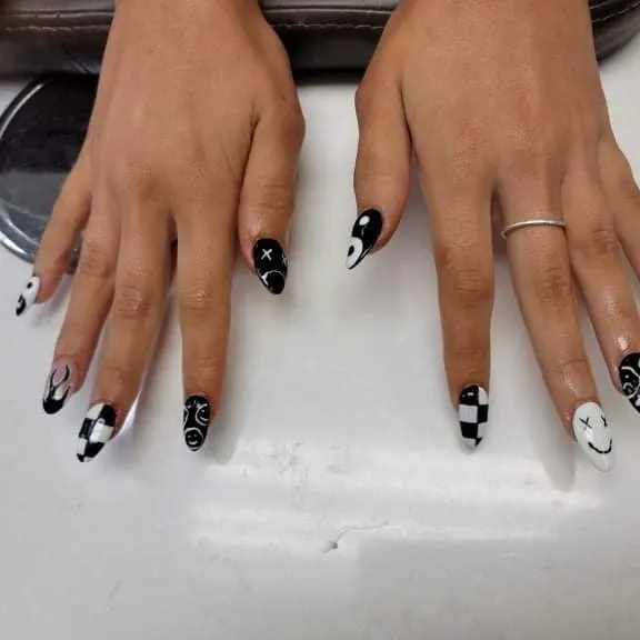 Happy Nails Salon