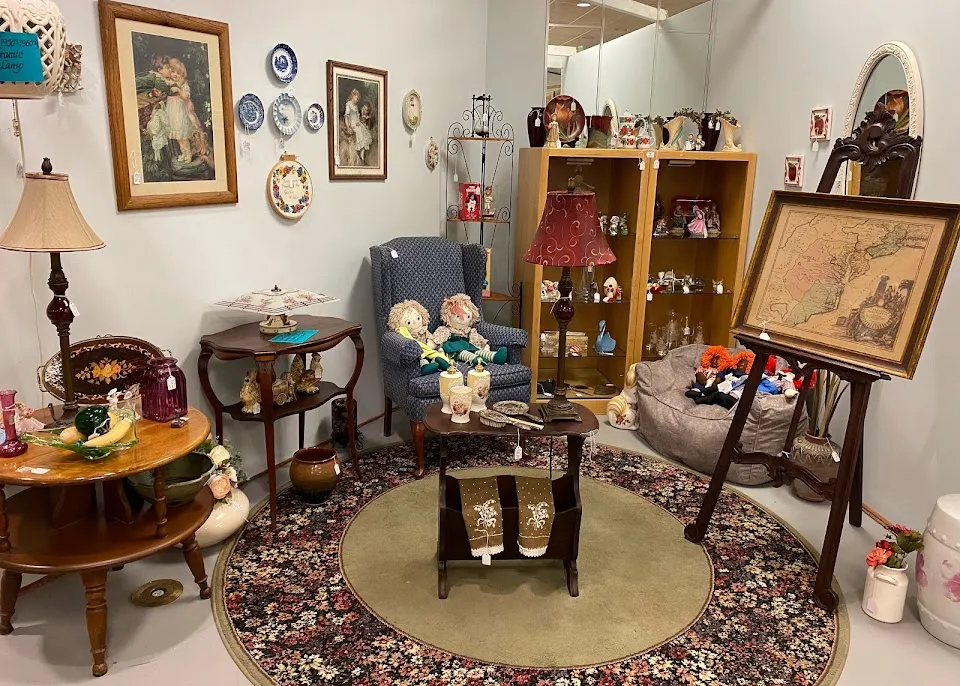 Blue Octopus Antiques & Artisans
