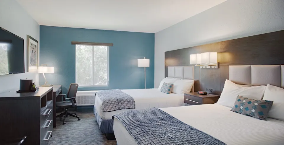 Iris Garden Inn