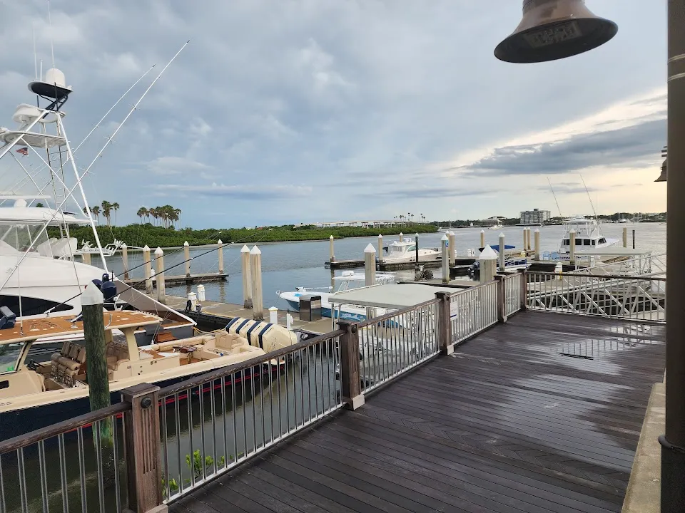 Outriggers Tiki Bar & Grille