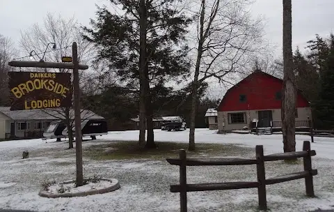 Daikers Brookside Lodging