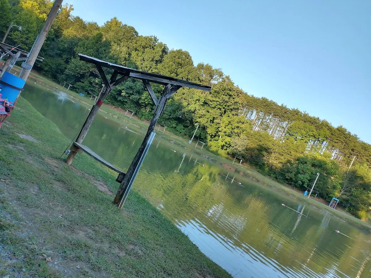 B & B Carp Lake