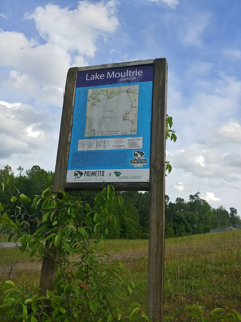 Lake Moultrie Passage Trailhead