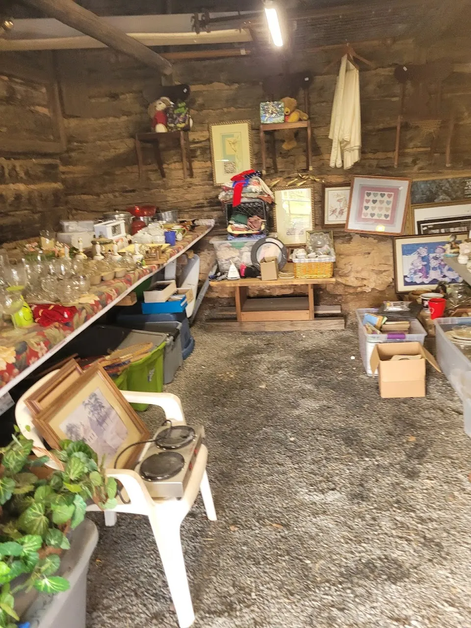 Gentrys Antique Barns