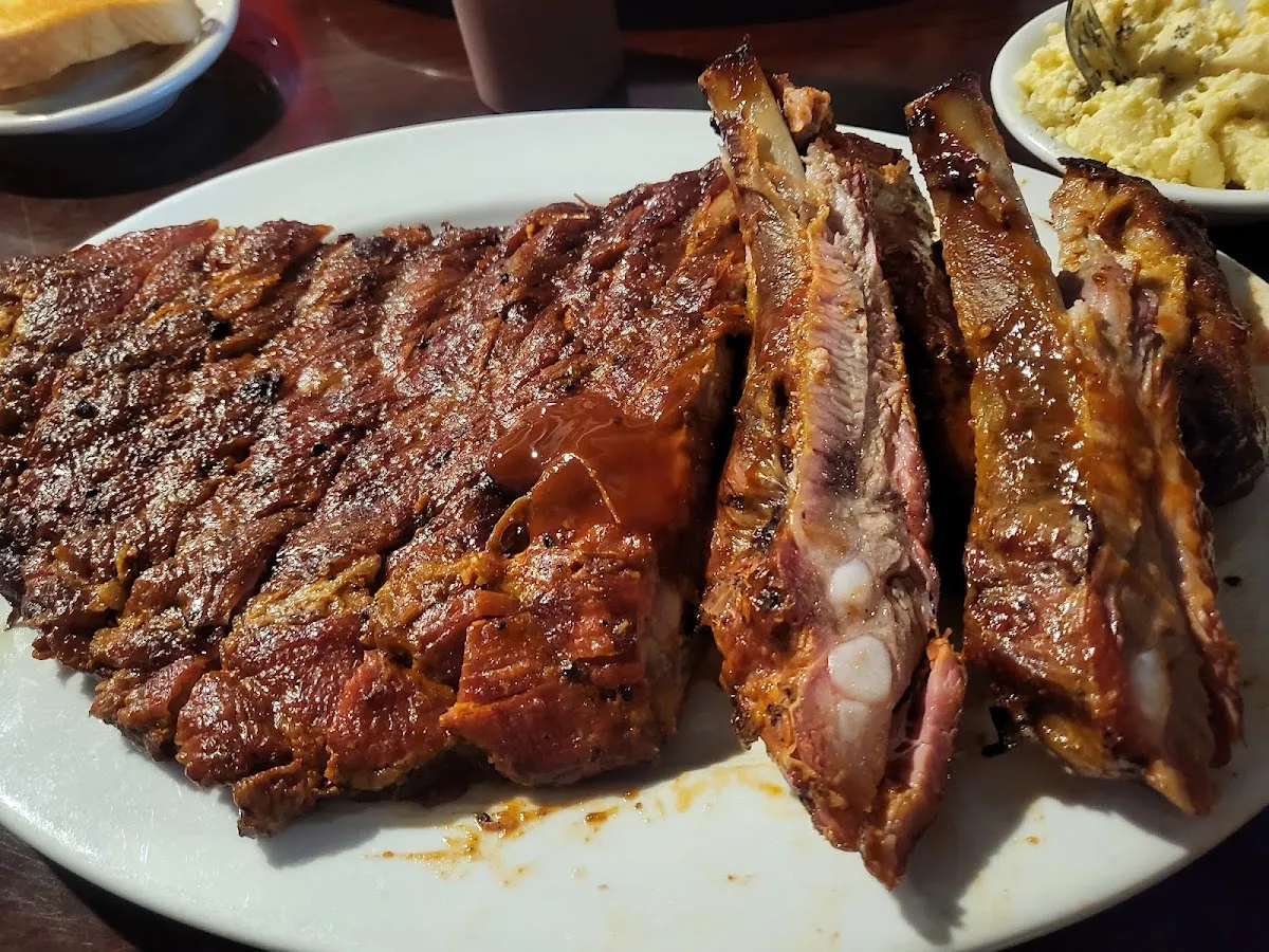 Williamson Bros. Bar-B-Q - Canton