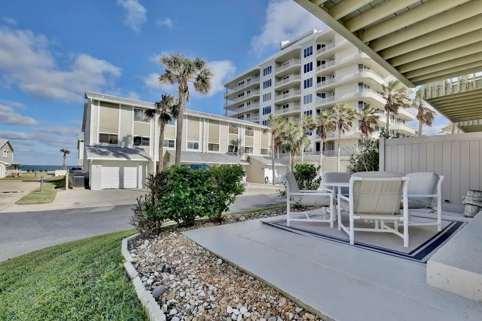ZEN BEACH RETREAT OCEAN VIEW TOWNHOUSE