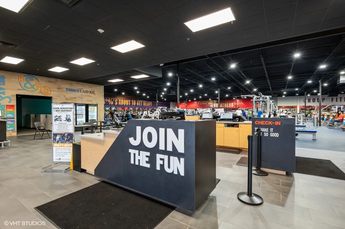 Crunch Fitness - Johns Creek