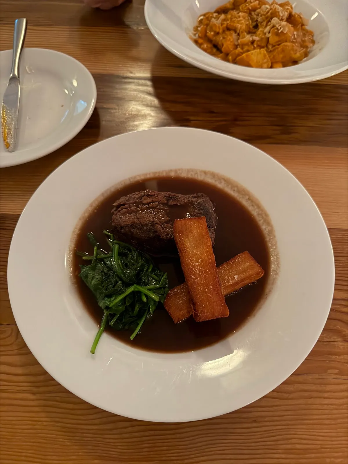 204 Main Bar & Bistro