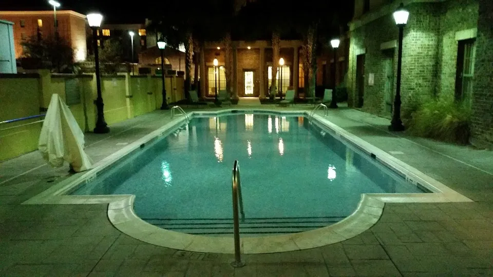Hampton Inn & Suites Savannah Historic District