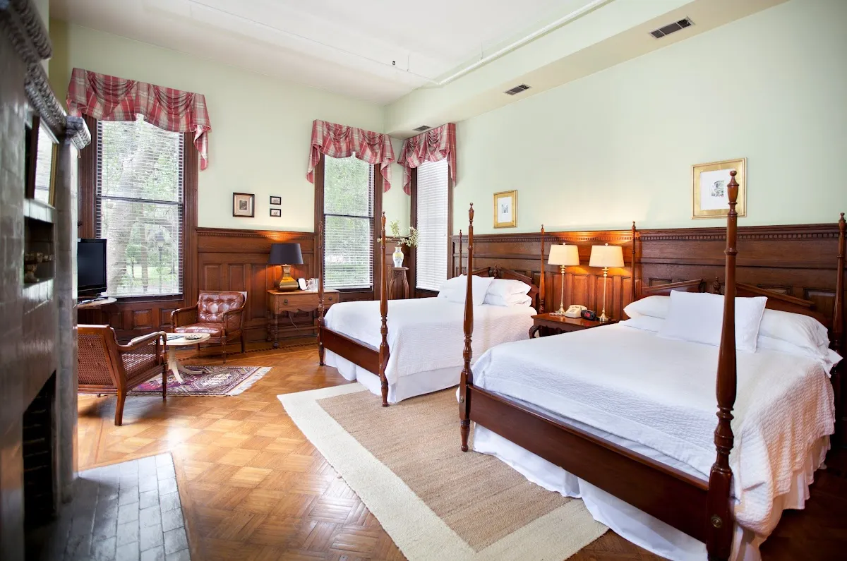 Forsyth Park Inn