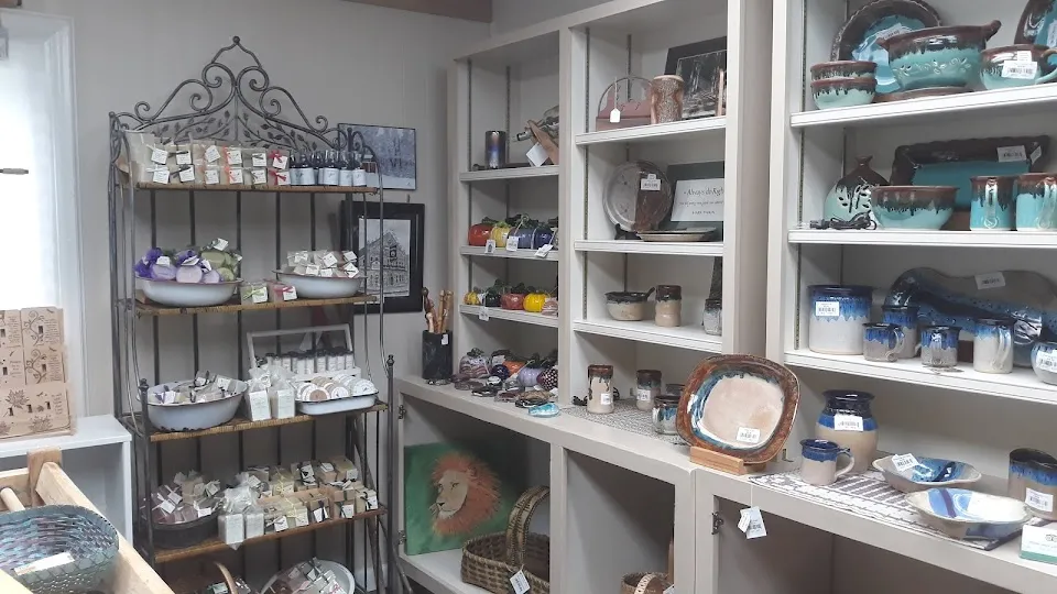 Holston Mountain Artisans and Antiques
