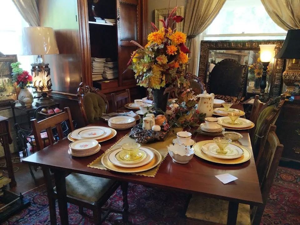Broadstone Manor