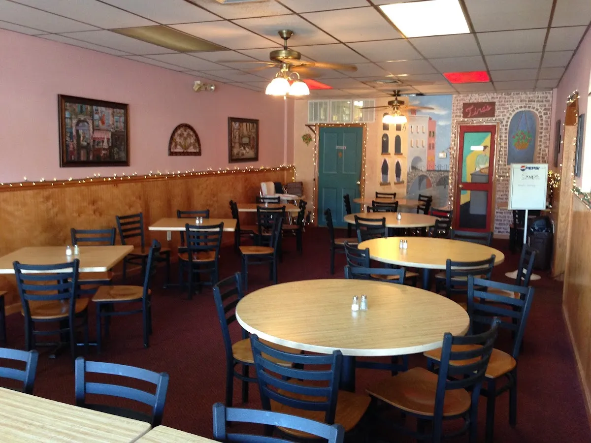 Tina's Pizza Cafe & Restaurant