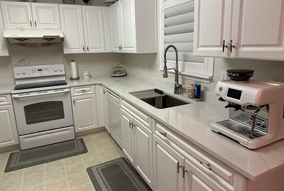 Everlasting KB - Countertops & Cabinets