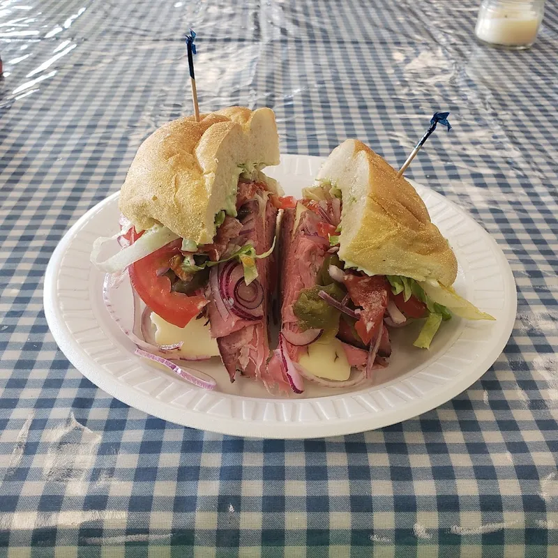 Renee's hot stuff deli