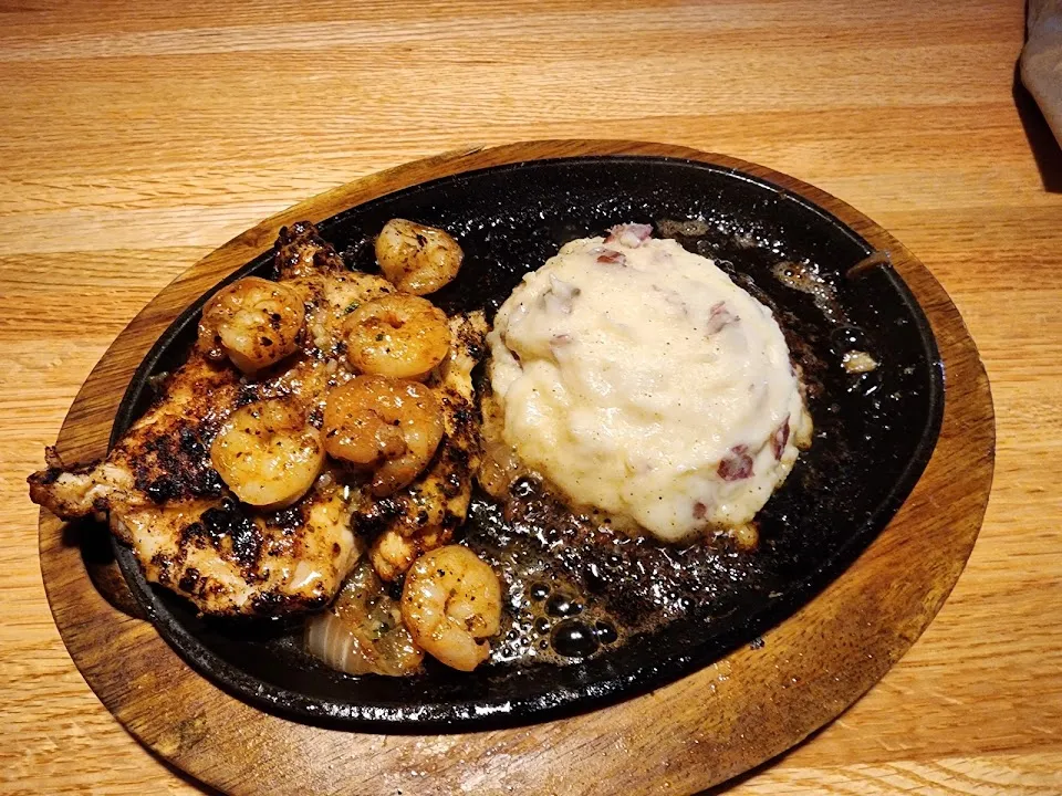 Applebee's Grill + Bar