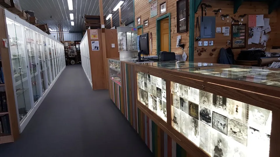 SHOWCASE Antiques of CNY