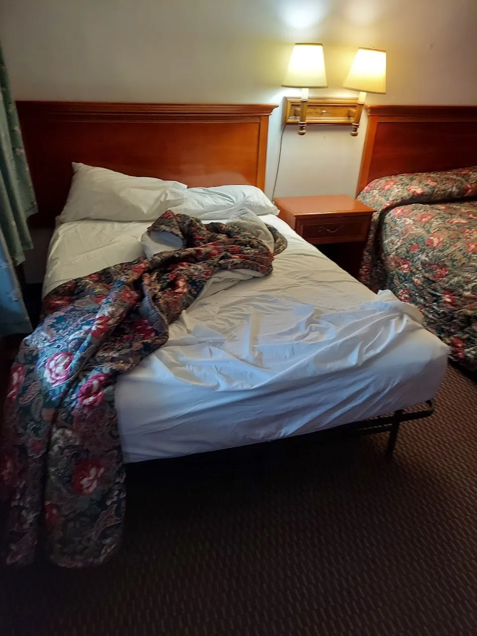 Sun 'n Snow Motel