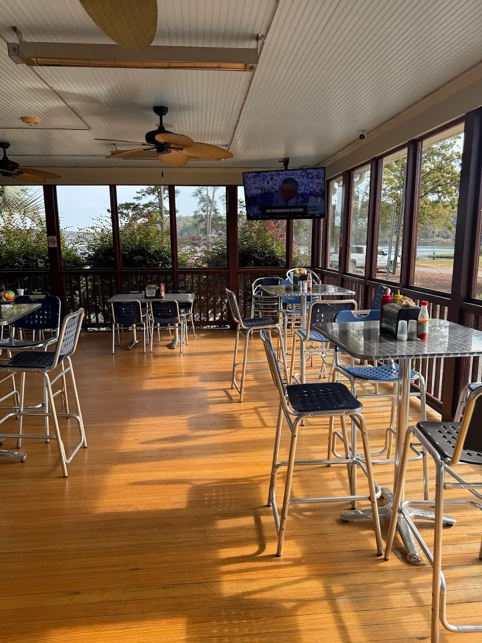 The Grill at Crooked Creek Marina