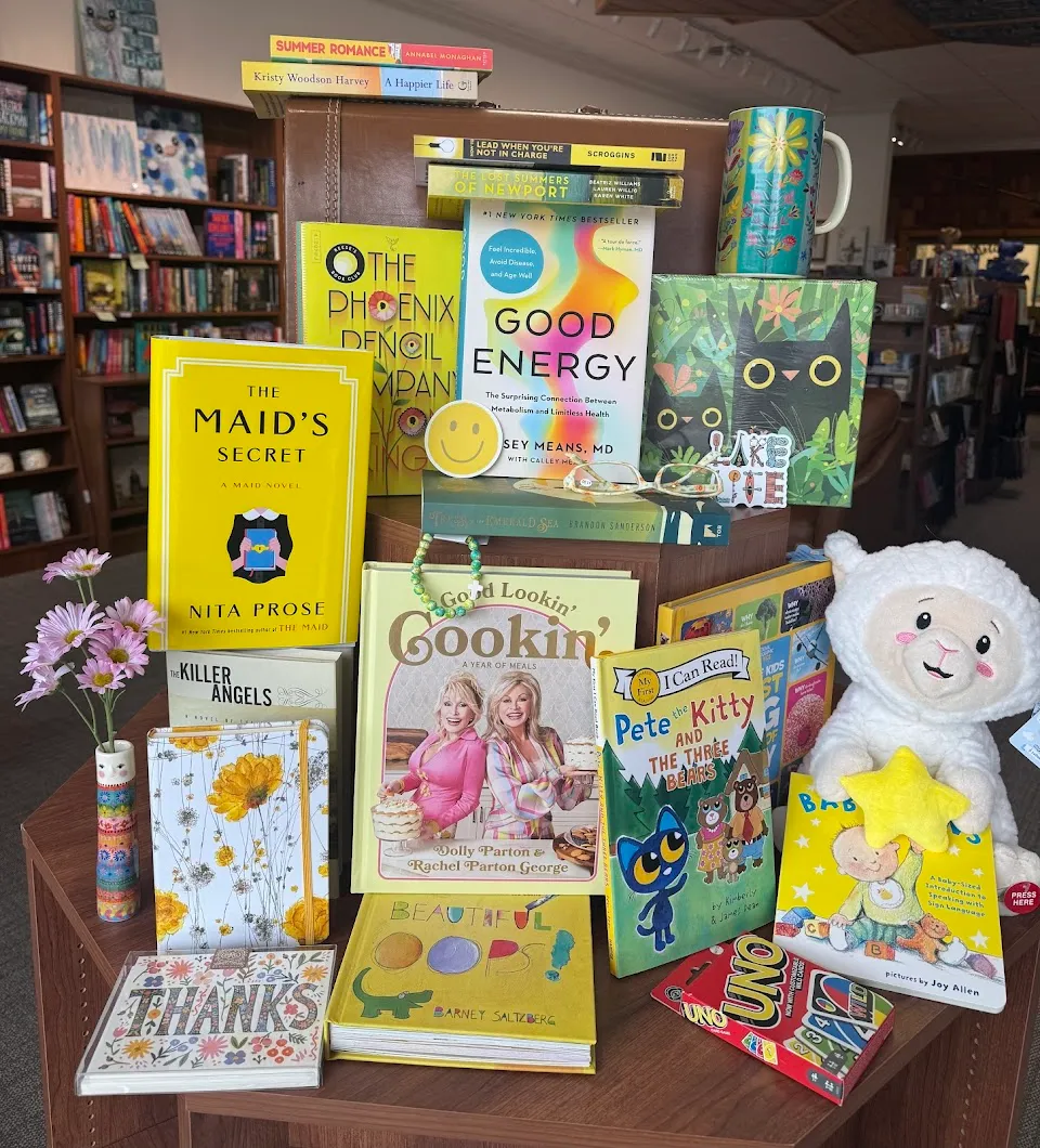 Lake Country Books & Gifts