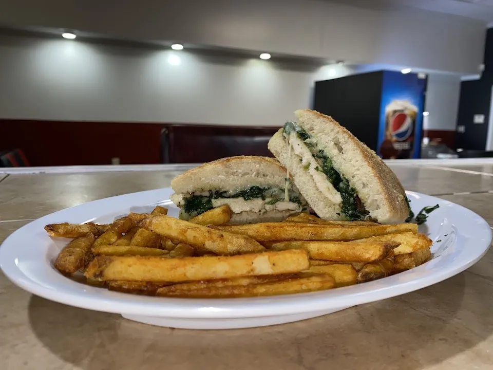 Tulio's Pizzeria & Restaurant