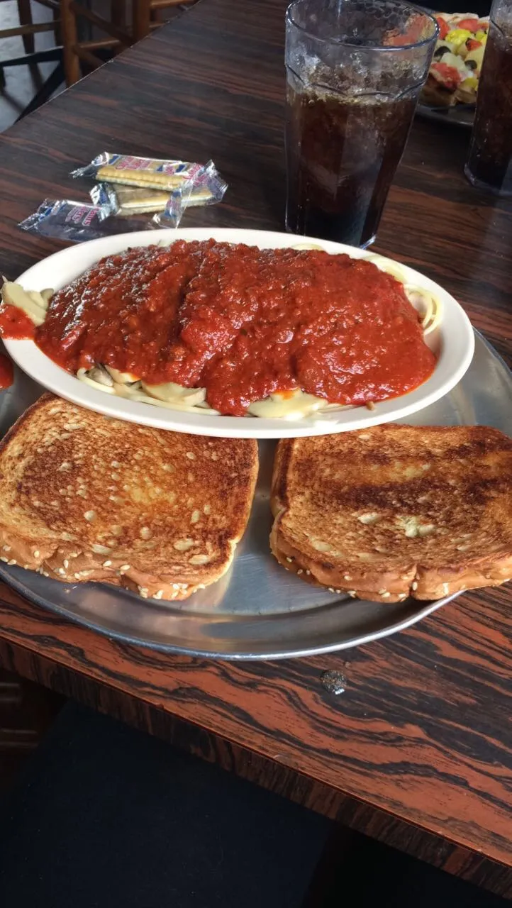 King's Inn Pizza Parlor