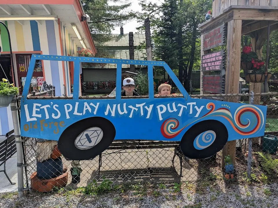Benny's Ice Cream