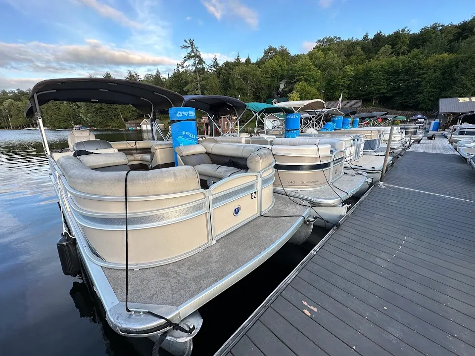 Rivett's Old Forge Marina & Boat Rentals