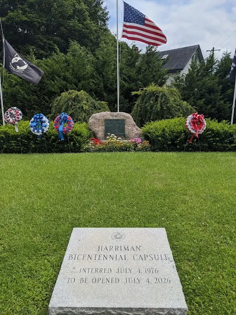Harriman Bicentennial Capsule