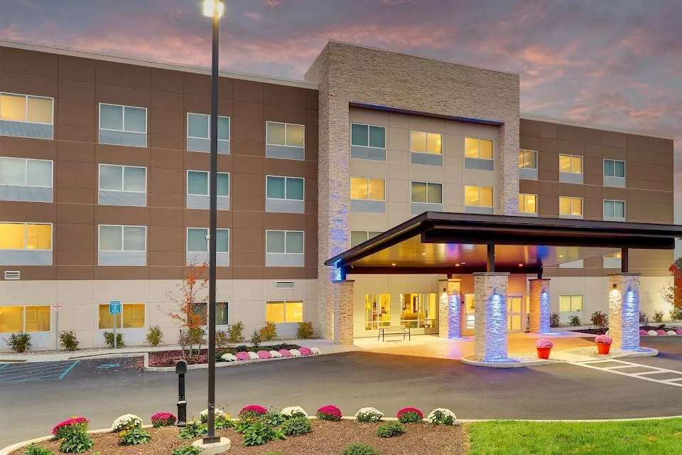 Holiday Inn Express & Suites Middletown - Goshen by IHG
