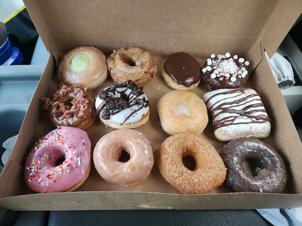 Route 8 Donuts