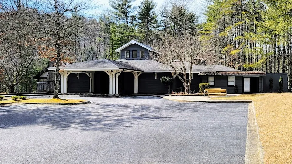 Micas Mountain Kitchen