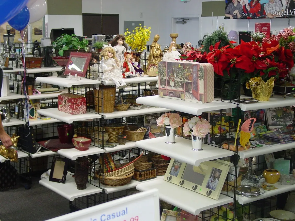 Single Place Template Angel View Resale Store - La Quinta North