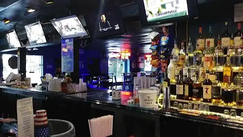 Aqua Bar & Grill