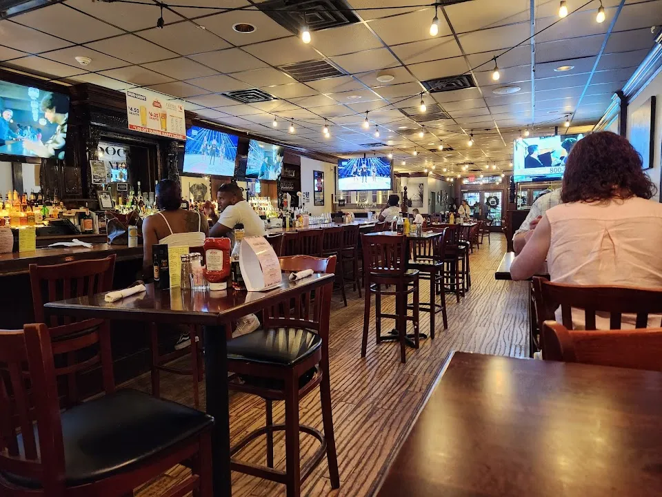 Doc's Downtown Grille