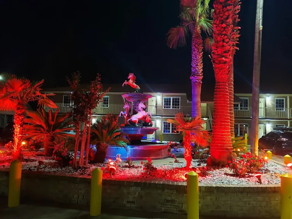 Savannah Inn and Suites Extended Stay