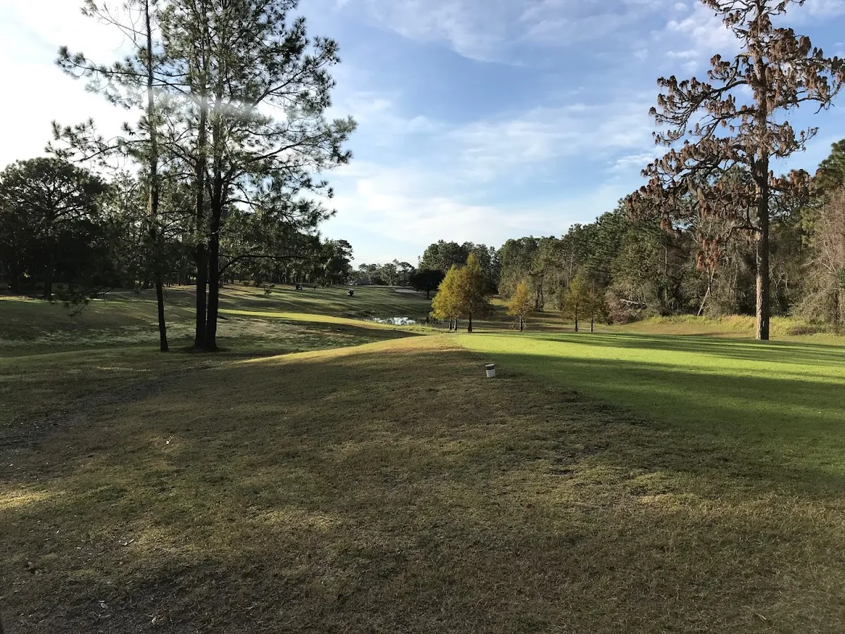 Silverthorn Country Club Golf Course