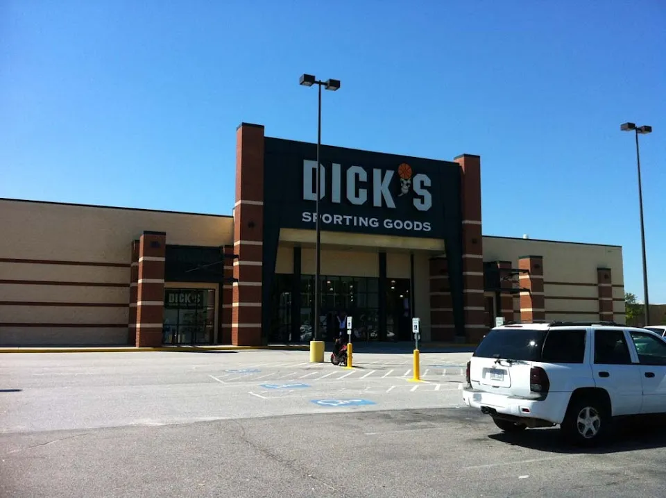 DICK'S Sporting Goods