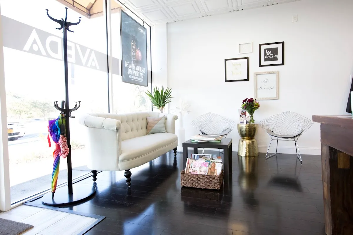 Loft 352 Aveda Salon