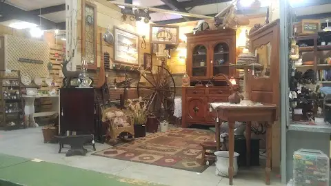 Bryant's Antique Mall