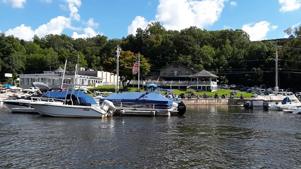 Bob's Marina