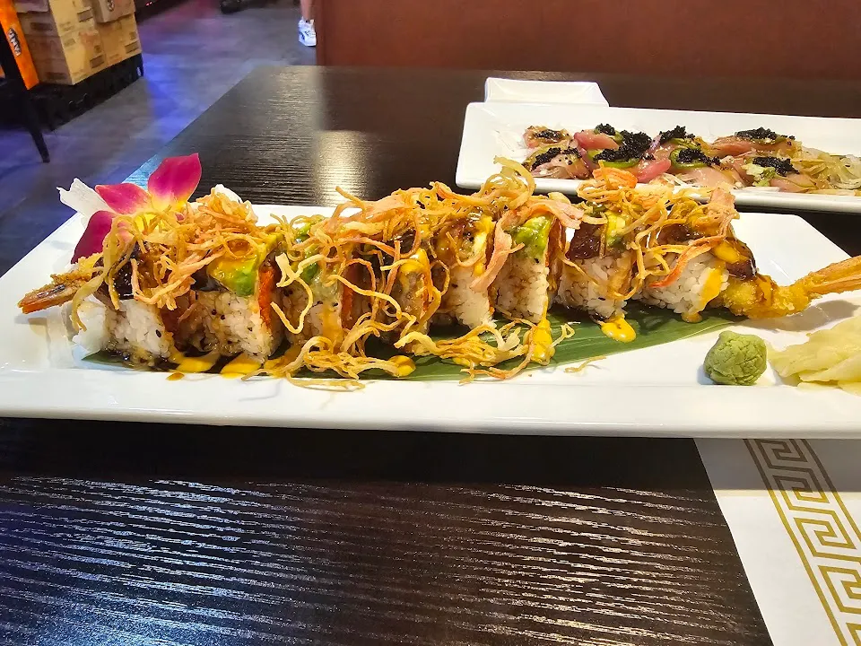 Royal Sushi Grill & Thai（Edgewater）