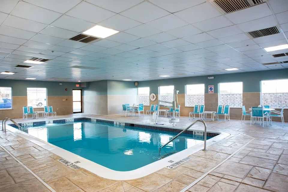 Holiday Inn Express & Suites Chester-Monroe-Goshen by IHG