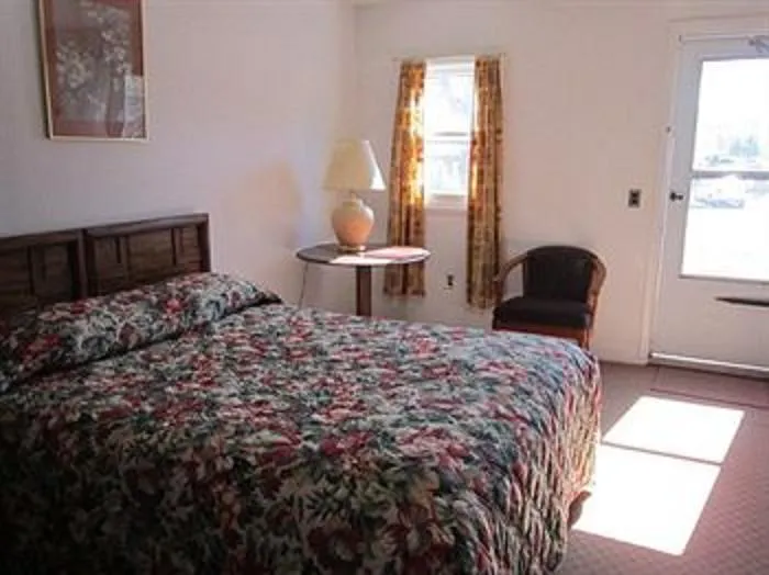Cadet Motel