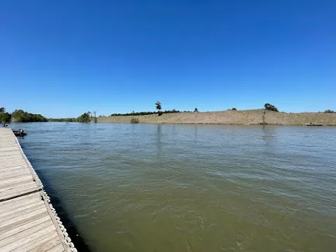 Canal Lake's Fish Camp
