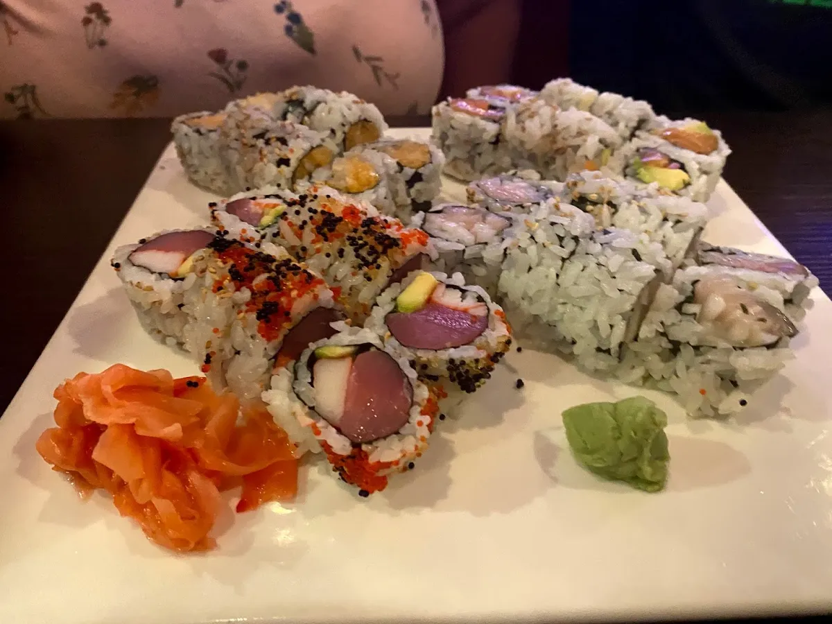 Sakura Asian Cuisine & Sushi