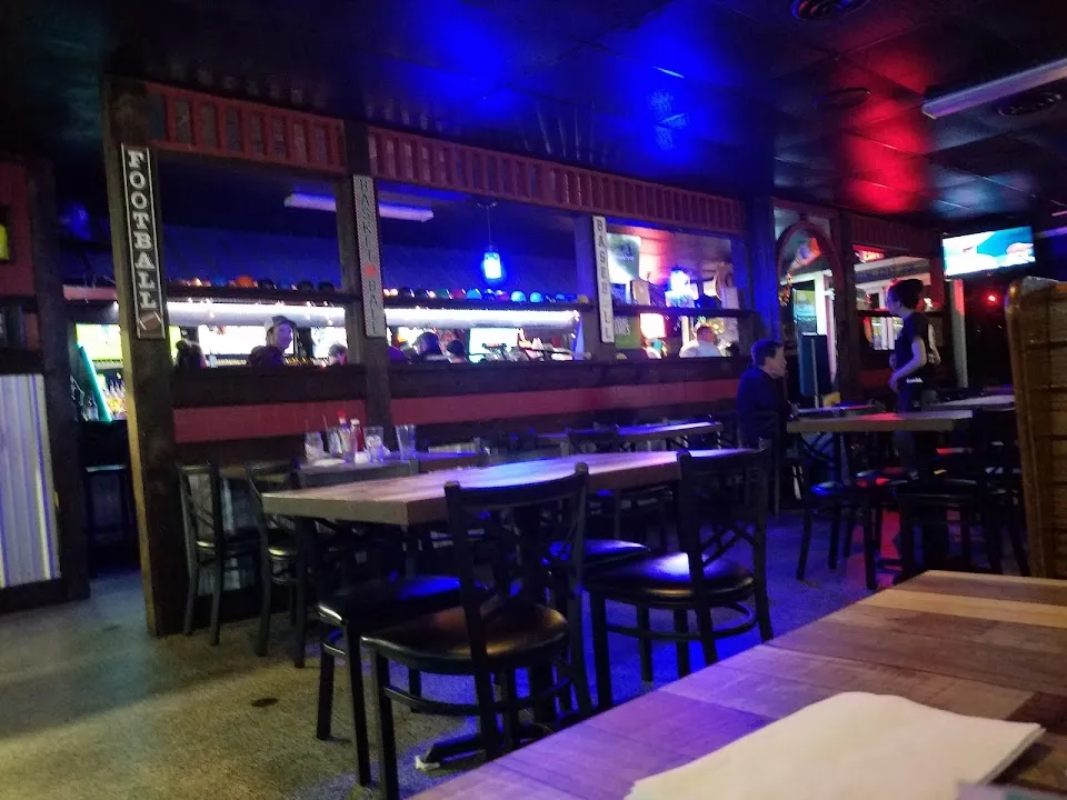 Downtown Jr's 23 Sports Grill